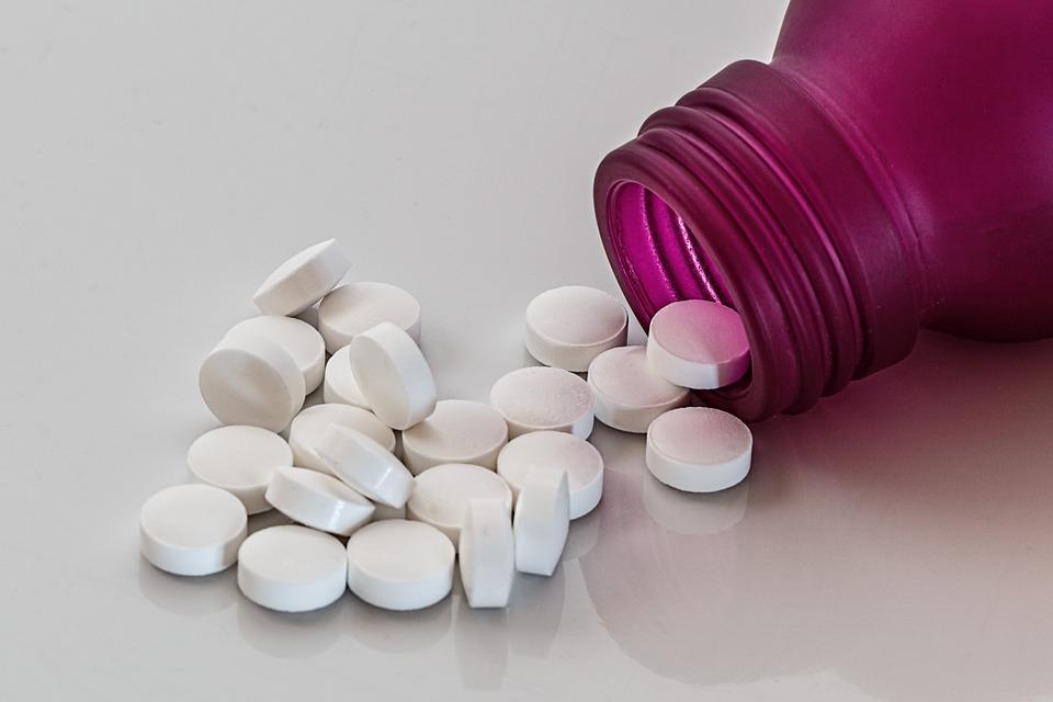 OTC Sleeping Tablets in the UK: Side Effects, Risks, and Who Should Avoid Them
